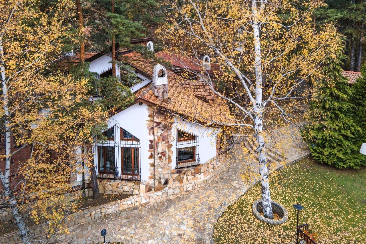 Villa Anna Luxury Lake Residence Shtarkelovo Gnezdo Luaran gambar