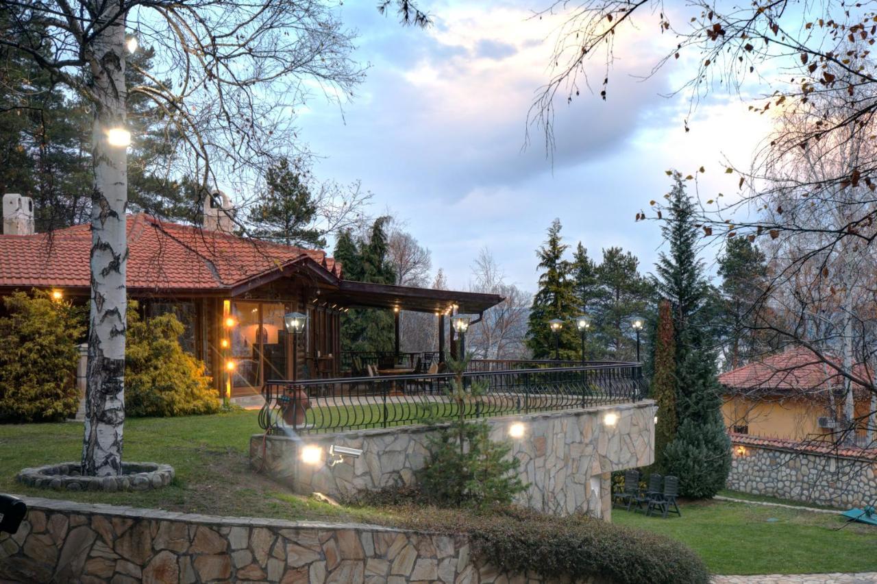 Villa Anna Luxury Lake Residence Shtarkelovo Gnezdo Luaran gambar