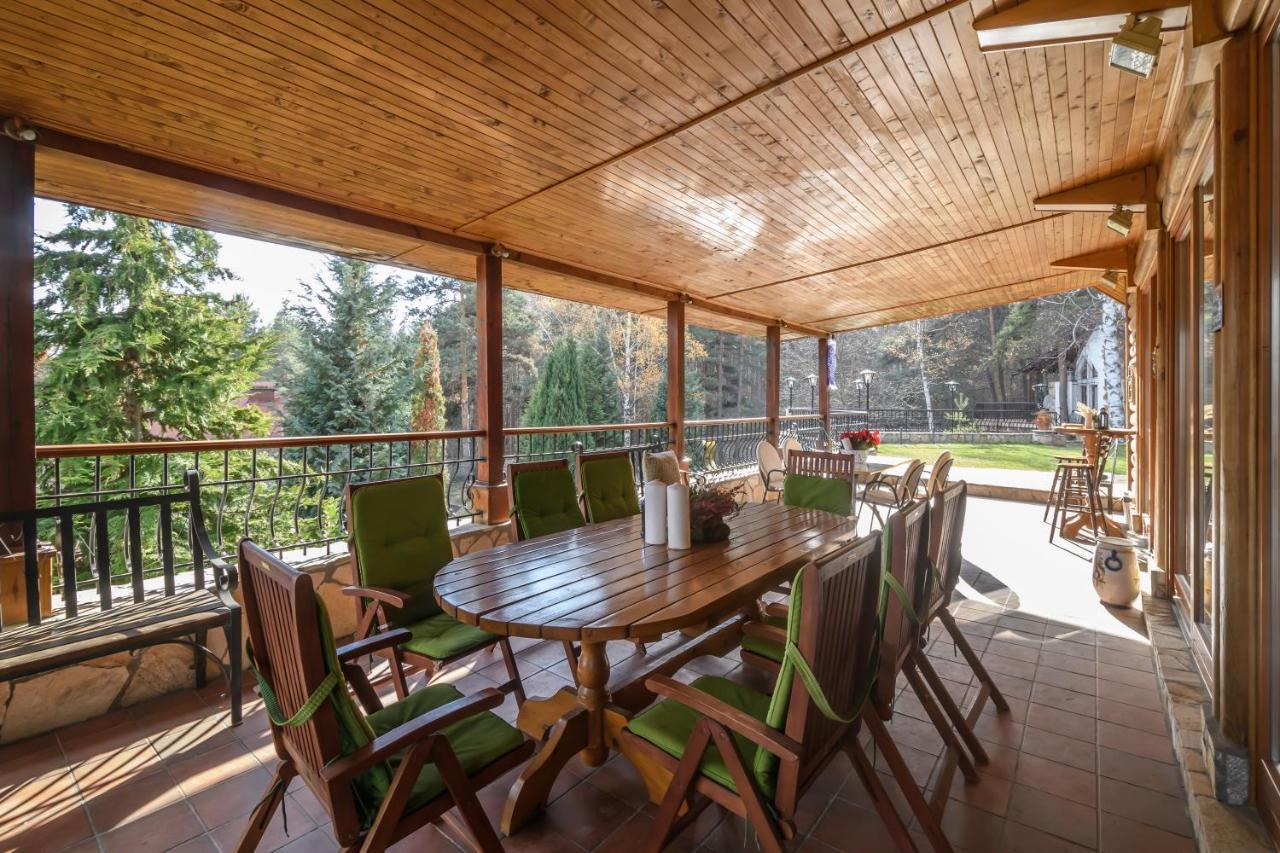 Villa Anna Luxury Lake Residence Shtarkelovo Gnezdo Luaran gambar