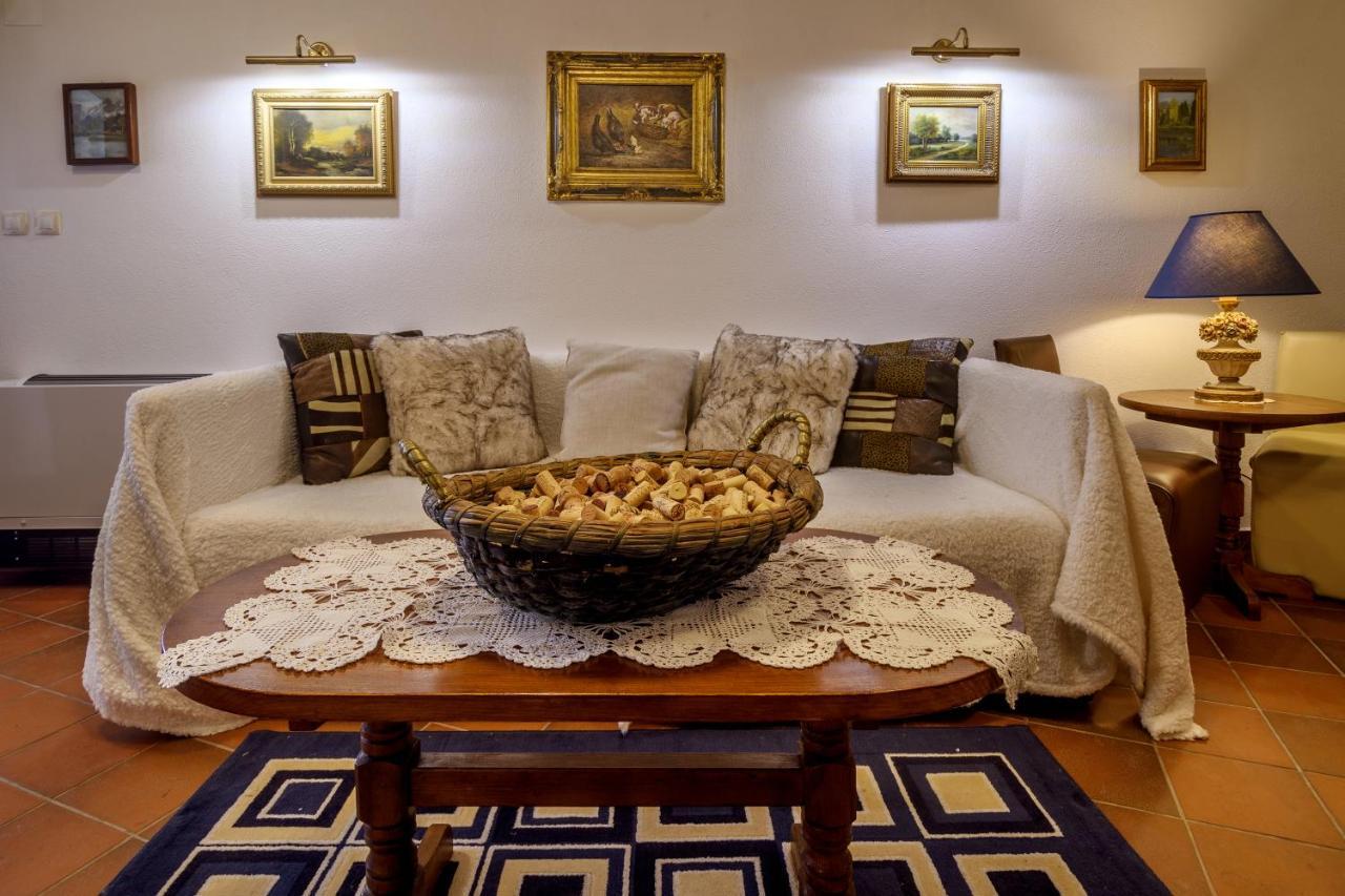Villa Anna Luxury Lake Residence Shtarkelovo Gnezdo Luaran gambar