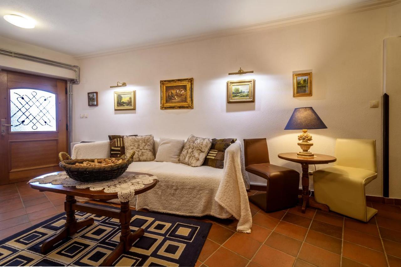 Villa Anna Luxury Lake Residence Shtarkelovo Gnezdo Luaran gambar