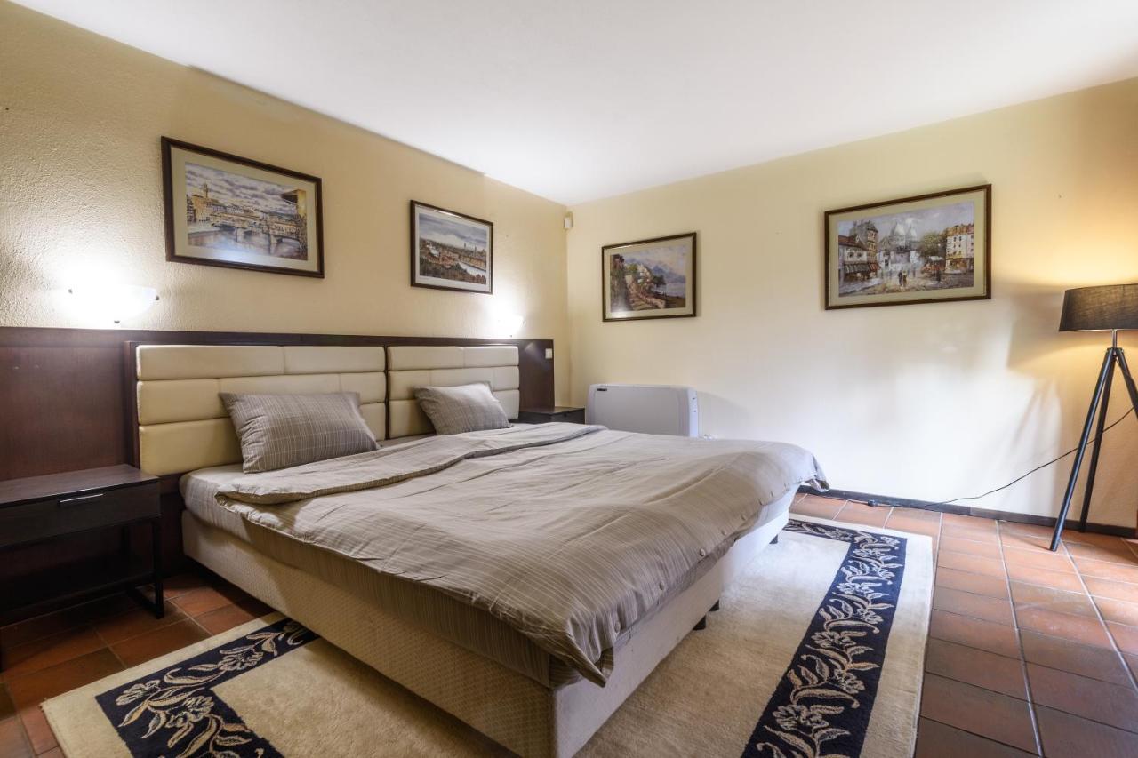 Villa Anna Luxury Lake Residence Shtarkelovo Gnezdo Luaran gambar